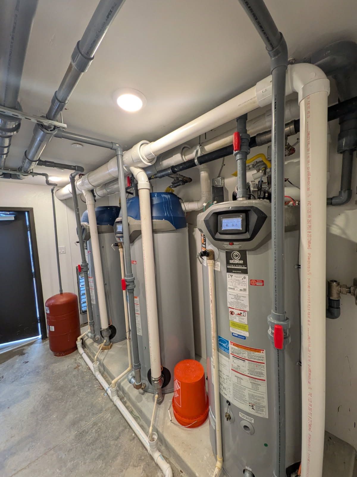 Efficient Circuit Board Replacement for Hotel Water Heater in Cleveland image