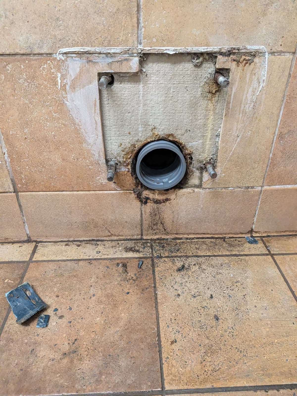 Gallery photos for Efficient Plumbing Solutions at Hamilton Place Mall: Image #1